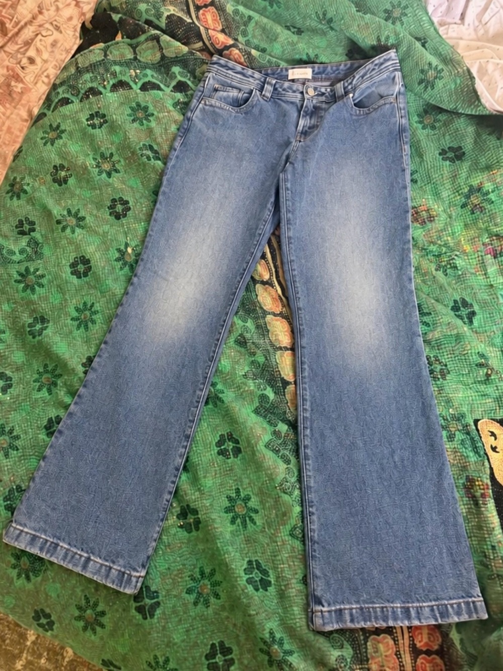 PacSun Jade Low Rise Bootcut Medium Indigo With Back Button Pockets Size 27